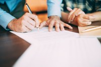 Imagem: katemangostar/Freepik MPF e Caixa fazem acordo para encerrar ação sobre irregularidades em contratos de crédito e cheque especial