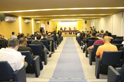 Imagem do auditório no momento da Oficina do MPF Gerco