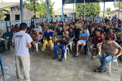 Reunião em visita no Baixo Rio Branco