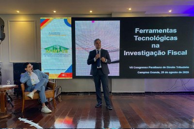 Congresso uso de tecnologias Imagem mostra o procurador durante a palestra