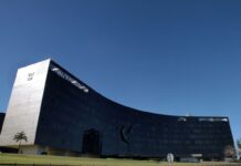 TST abre prazo para manifestações sobre validade de normas coletivas que afastam controle de jornada