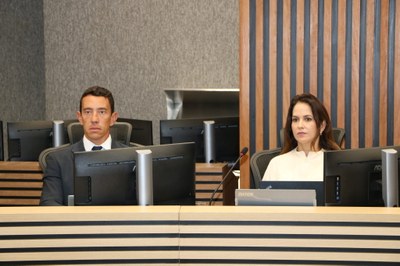 foto mostra procurador da República no plenário 