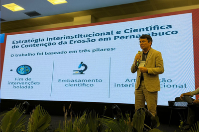 Foto procurador Marcos Costa durante apresentação