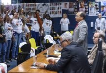 Familiares de vítimas pedem ao MPF respostas sobre violência policial nas favelas do Rio de Janeiro — PFDC