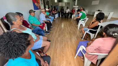 Tabuleiro dos Negros - Reunião na associação quilombola