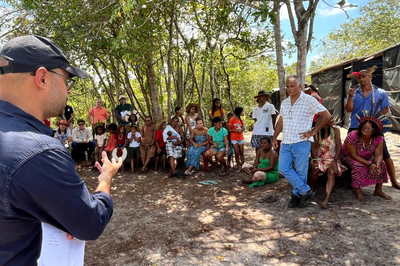 Foto: Comunicação MPF/AL registro fotográfico da comunidade recebendo membros do sistema de Justiça para visita técnica judicial no âmbito da tentativa de conciliação da Justiça Federal em Alagoas