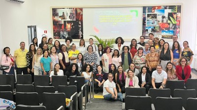 Foto: Comunicação MPF Foto tirada ao final do evento, com todos os palestrantes e convidados reunidos no auditório do Ministério Público Federal