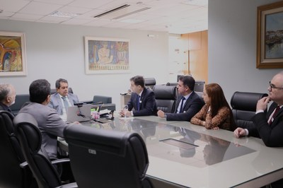 Foto: Ascom Na mesa estão o procurador-geral de Justiça, Danilo Castro, o procurador-chefe da PR/MA, Alexandre Soares, procurador da República, Marcelo Corrêa, o coordenador do Centro de Apoio Operacional do MPMA, Eduardo Borges, e o promotor de justiça Ednarg Fernandes.