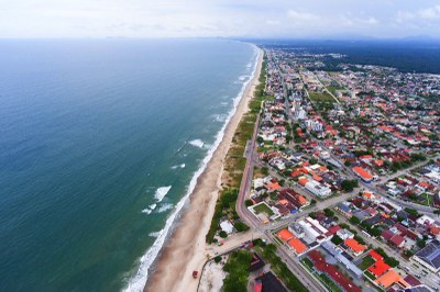 Litoral PR Praia de Guaratuba (PR)/Foto: Renato Soares/Mtur/Flickr MTur Destinos