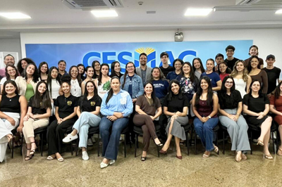 Registro fotográfico após capacitação de alunos do Cesmac interessados no voluntariado do Mutirão