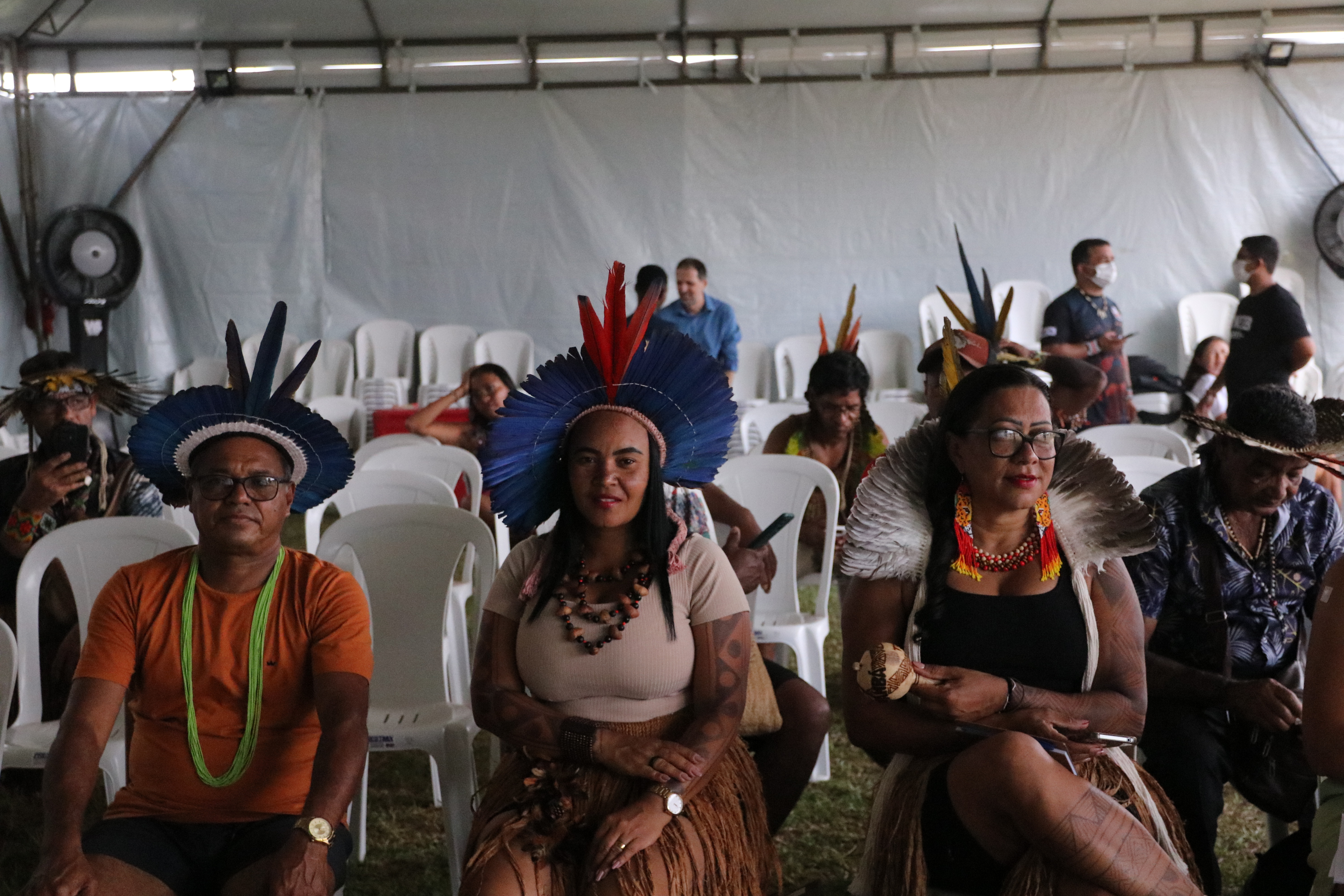 Reunião com indígenas