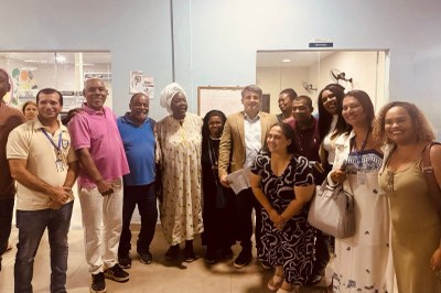 Foto: MPF Foto mostra procurador da República com integrantes da reunião