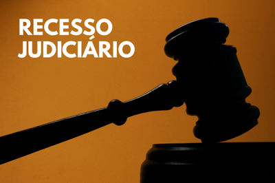 Imagem ilustrativa: Canva Martelo da Justiça. Sobre a imagem está o texto Recesso Judiciário