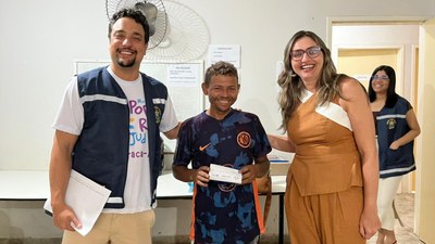 Entrega de Óculos no Centro Pop 